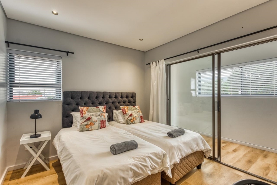 5 Bedroom Property for Sale in Sandbaai Western Cape